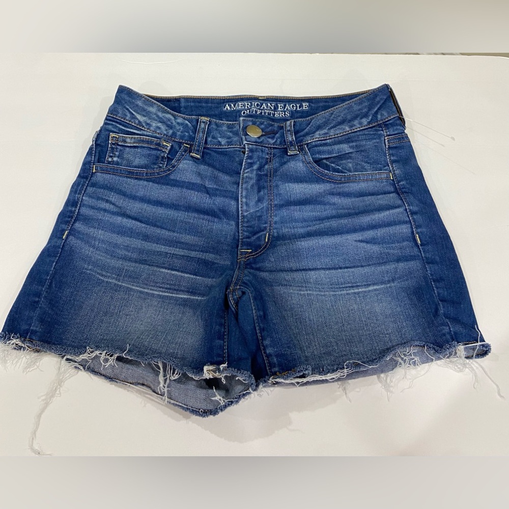 American Eagle Outfitters Super Stretch Shorts Size 6